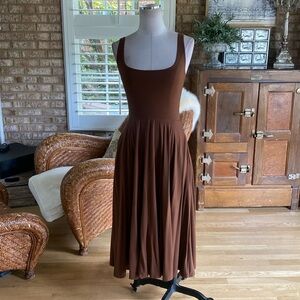 REFORMATION BROWN SLEEVELESS TANK DRESS BROWN MEDIUM EXCELLENT POCKETS STRETCH